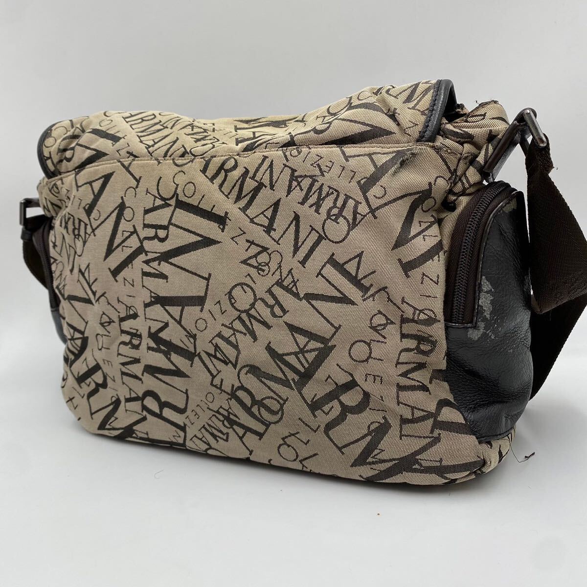 [ beautiful goods ]ARMANI COLLEZIONI Armani koretsio-nimesenja- shoulder bag leather original leather canvas Logo total pattern men's diagonal ..