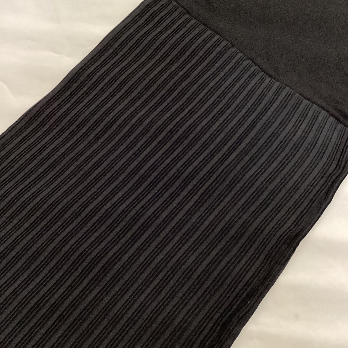 FRENCH PAVEフレンチパブェ　ワンピース　プリーツ　黒　ブラック　半袖　異素材