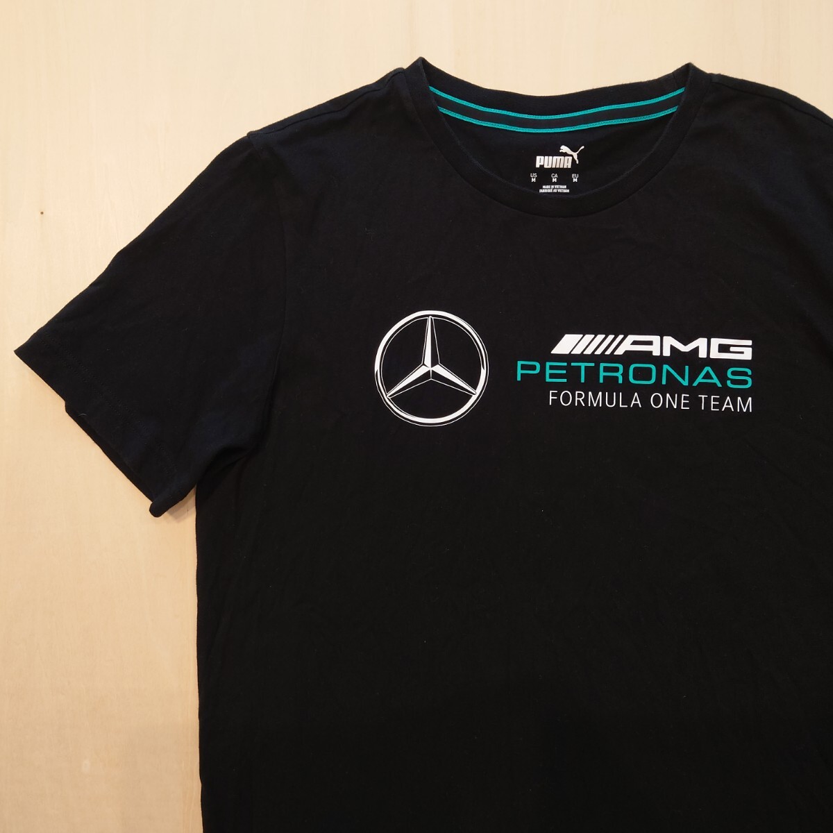 PUMA Tシャツ AMG PETRONAS 半袖 メルセデス・ベンツ ペトロナス ブラック プーマ Mercedes-AMG F1 サイズM 2404の画像3