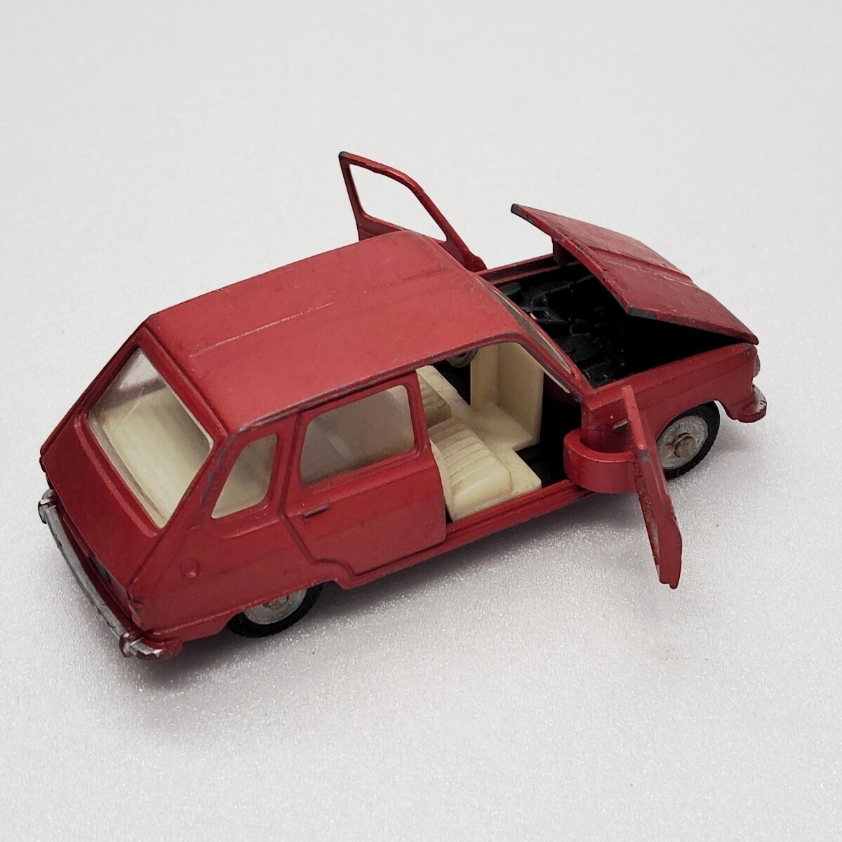 当時物 1/43 ルノー 6 ディンキー フランス製 Renault 6 No.1416 Made in France Dinky Toys 1円スタート 1円〜 041717の画像4
