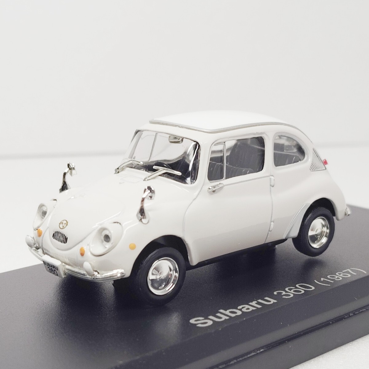 1/43 ノレブ　スバル　360 SUBARU 昭和の名車　レトロ　ケース付き　360cc 1967年　ミニカー 国産名車コレクション　1円〜 042520