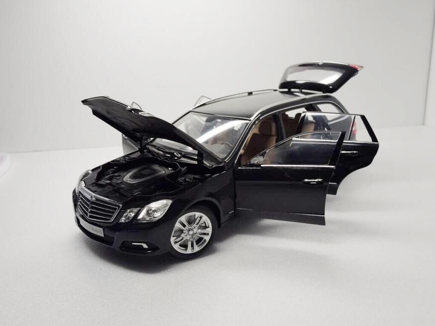 1 1円～ 1 1円スタート ! 1/18 Mercedes‐Benz Eクラス ステーションワゴン ベンツ 2009年式 黒 ブラック ミニチャンプス 040906の画像5