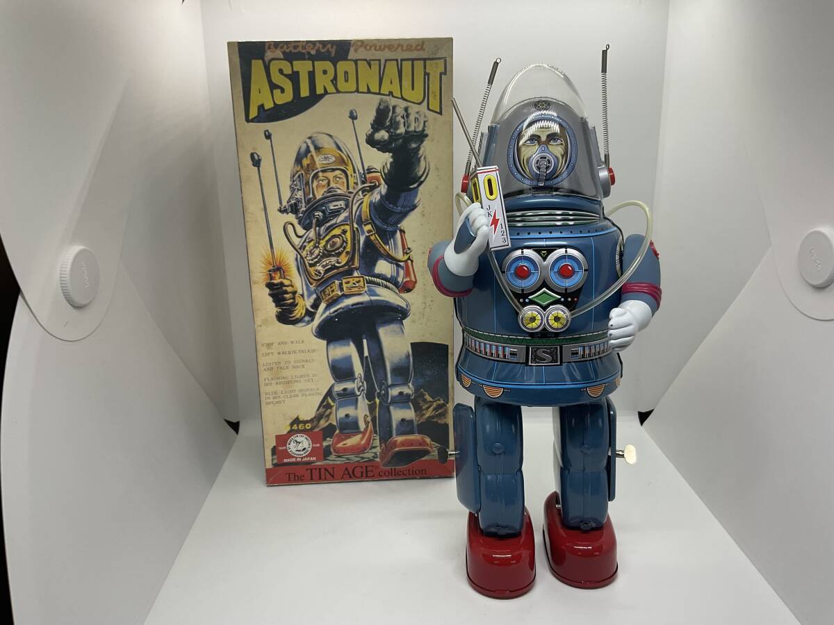 ウインキー ロボット 1960年代 米澤製 ヨネザワ 当時もの ブリキ ウインキー ロボット 1960年代 米澤製 ヨネザワ 当時もの ブリキ