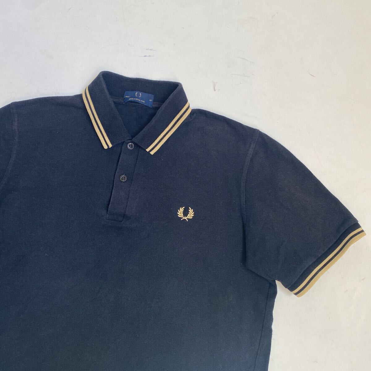 FRED PERRY フレッドペリー/英国製 半袖 ポロシャツ 42/月桂樹 金ロゴ刺繍 鹿の子シャツ/ブラック/イングランド製/ヒットユニオン ストア_画像1