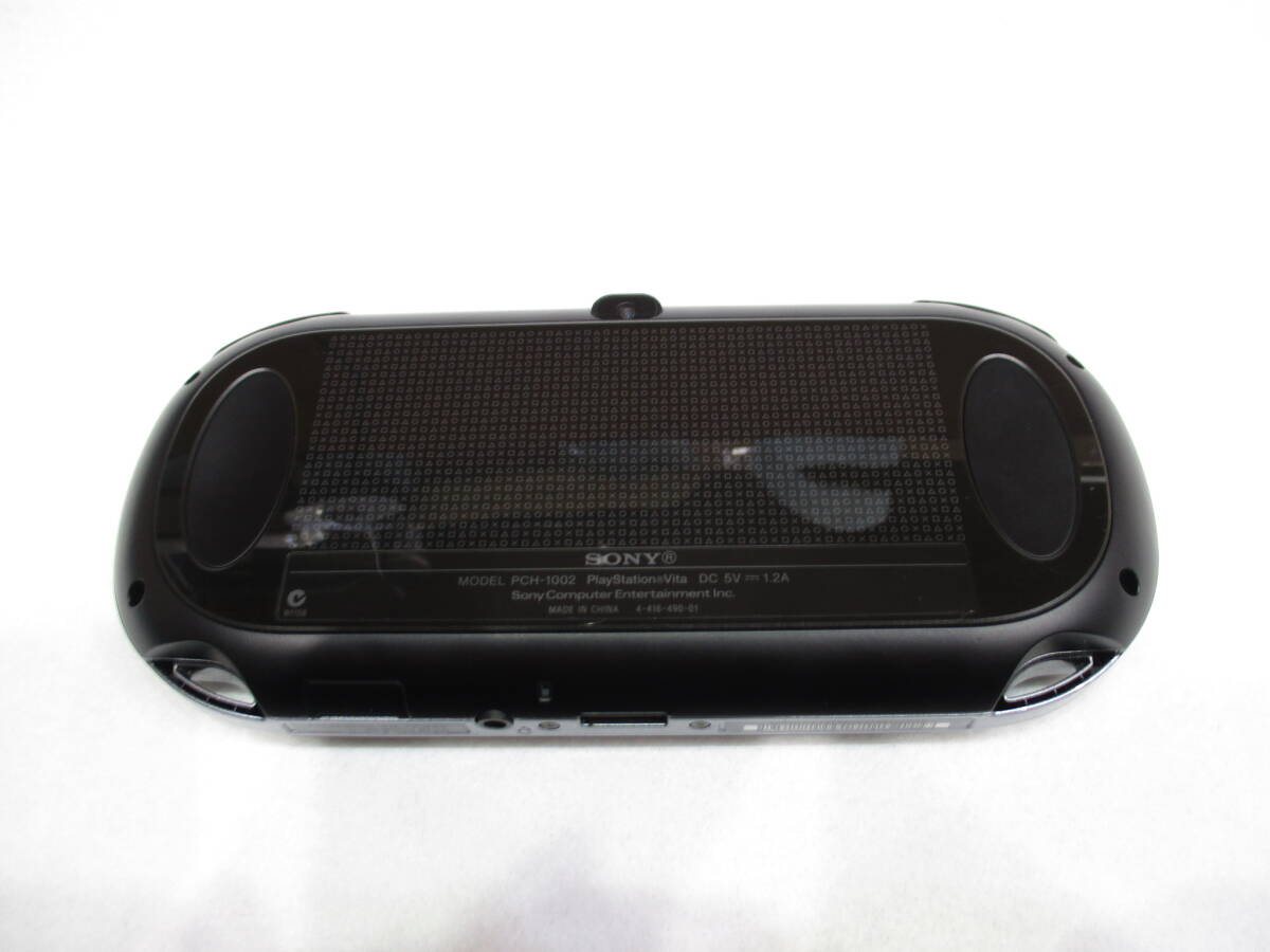 ☆美品 中古 ソニー ＰＳＶＩＴＡ PCH-1002 ソフト3本付 （UNCHARTE・ RESISTANCE・GRAVITY RUSH) 起動確認済みの画像7