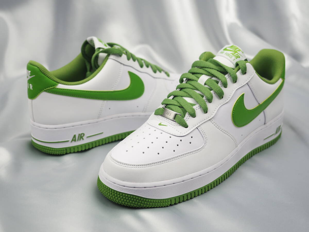 ラスト1点！送料1040円～◆新品◆NIKE◆ナイキ◆AIR FORCE 1 07◆エアフォース 1 '07◆白×KERMIT GREEN◆29.5㎝の画像1