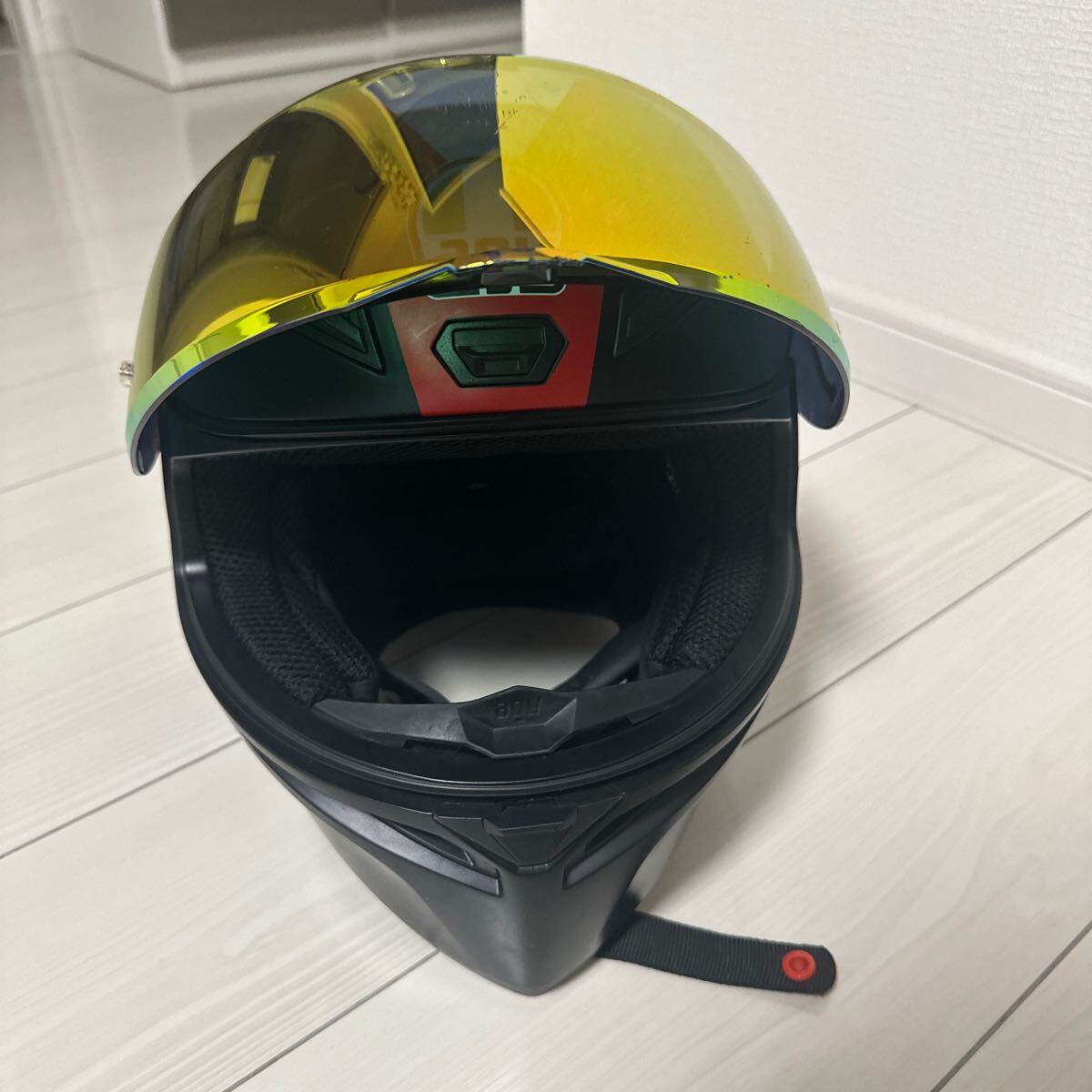 AGVヘルメットA1の画像1
