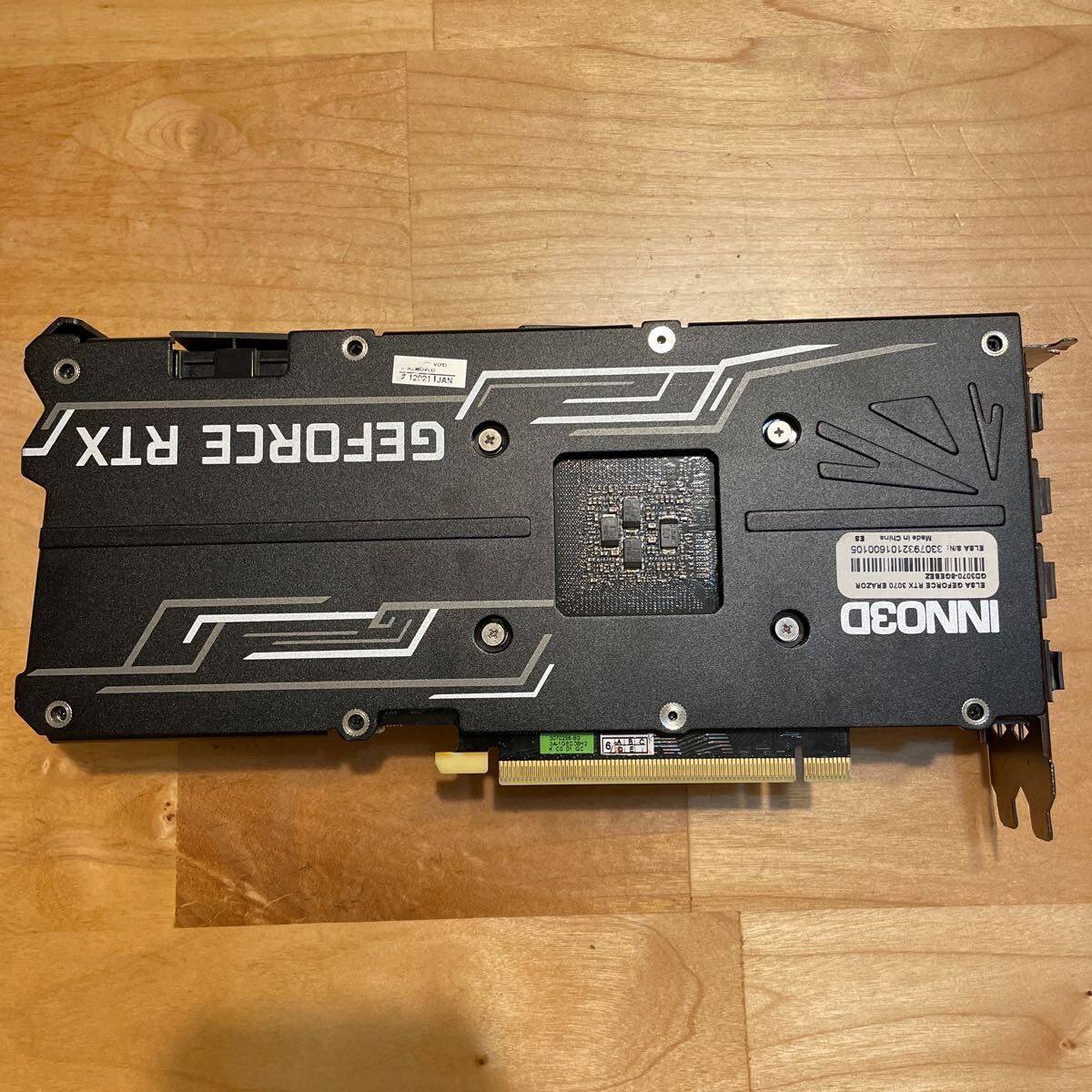 NVIDIA ELSA INNO3D RTX3070 グラフィックボード 中古品　動作しますがジャンク扱いにて_画像2