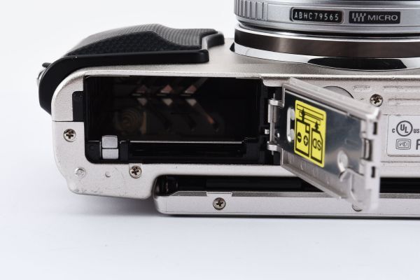 【箱付き・大人気カラー】 OLYMPUS オリンパス PEN Lite E-PL6 レンズキット ペン ミラーレス一眼カメラ #1124の画像10