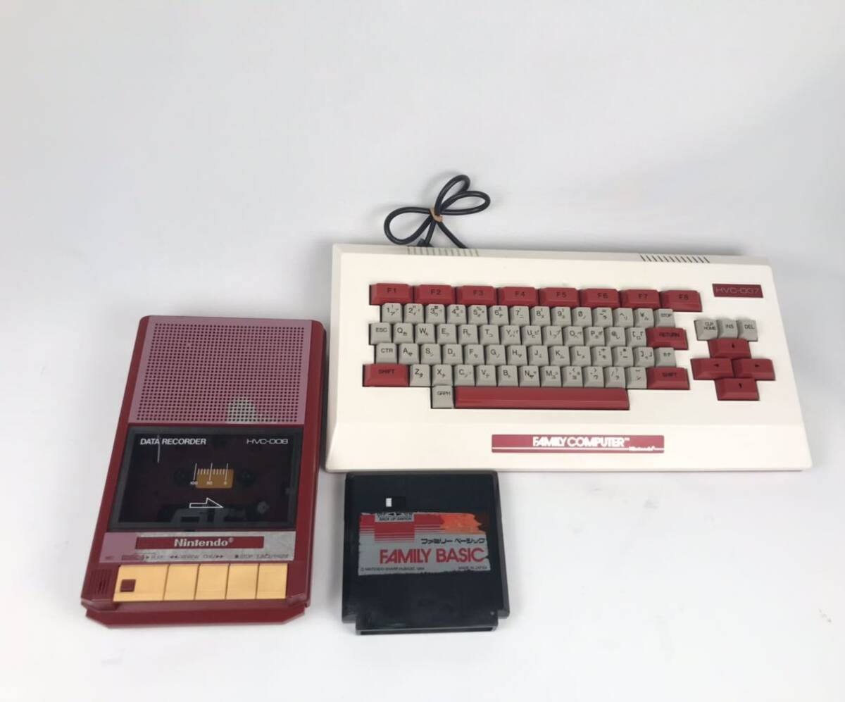 Nintendo 任天堂 HVC-008 ファミリーベーシック データレコーダ Nintendo 任天堂 HVC-008 ファミリーベーシック データレコーダ