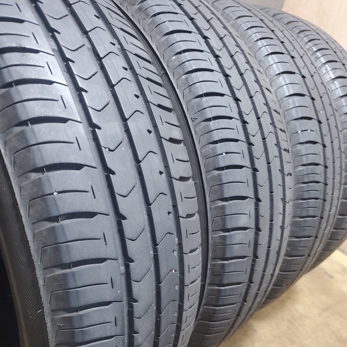 【お買い得商品】BRIDGESTONE ブリヂストン ECOPIA エコピアNH100C 175/60R16 82H 19年製 中古タイヤ4本 残溝約5.2ミリ W60_画像2