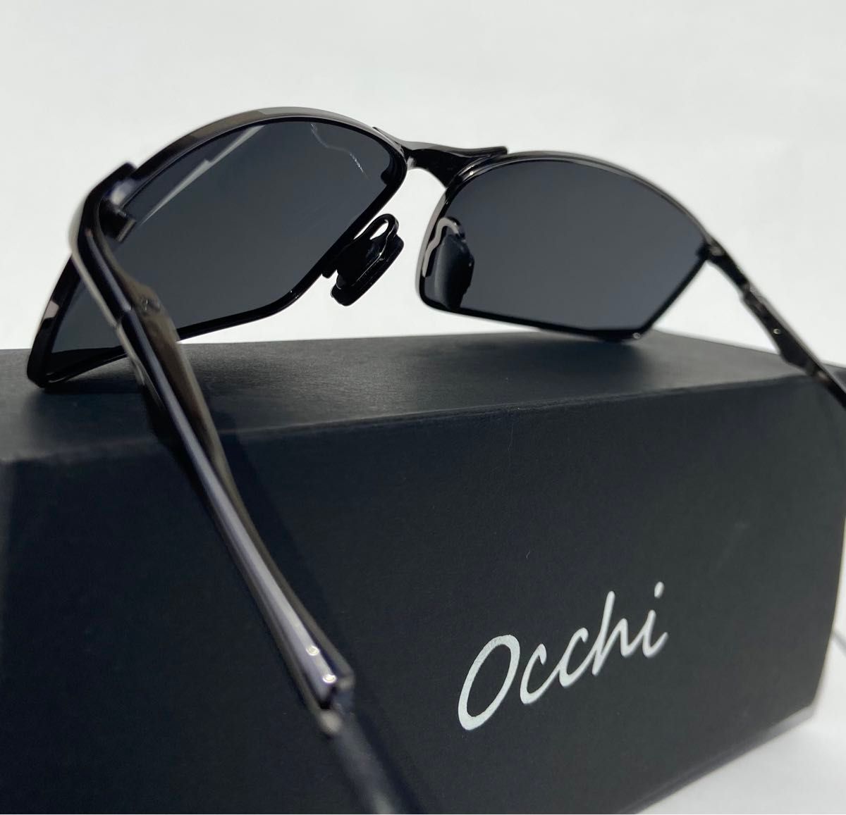 新品 OCCHI 偏光サングラス ワクあり　レンズUV400 軽量  ブラック
