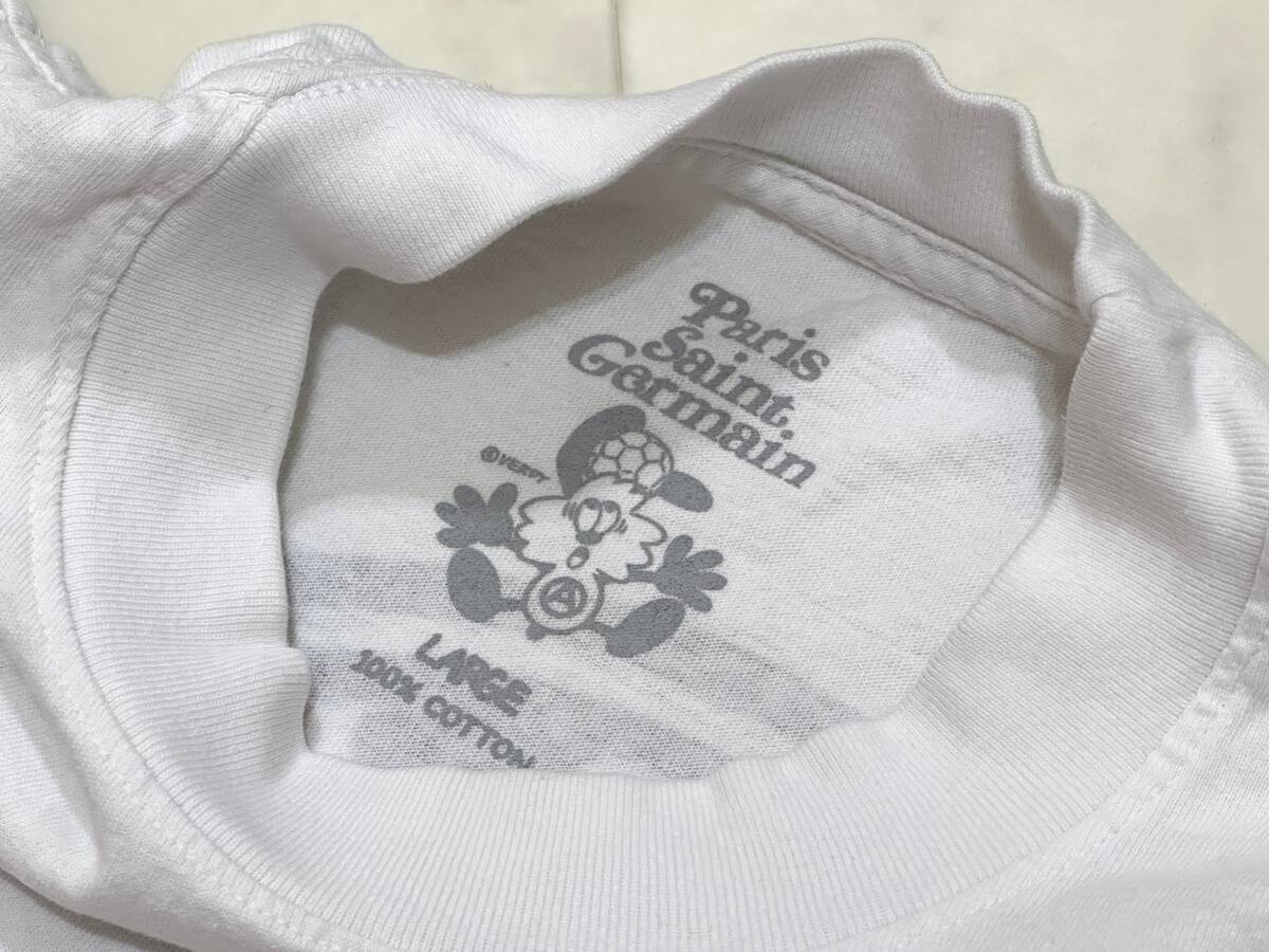 【美品】VERDY ヴェルディ × PSG パリサンジェルマン【S/S Tee #2 White】VICKプリント Tシャツ サイズ：L ホワイトの画像5