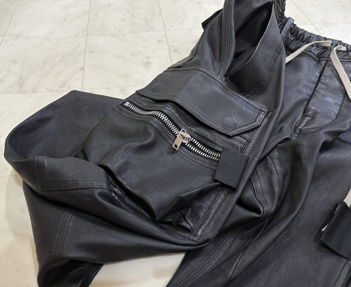 【美品】Rick Owens リックオウエンス【RU01C4396-LS】23AW MASTODON CARGO マストドン ラムレザー カーゴパンツサイズ：52ブラック_画像7