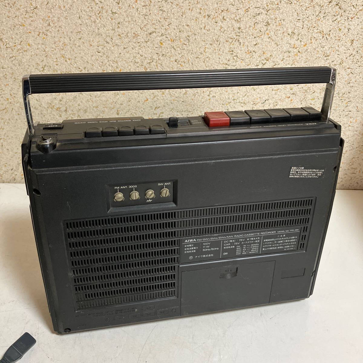 AIWA アイワ 5バンドラジオ TPR-255 FM MW SW 電源コード付 昭和レトロ ヴィンテージ 現状品 コレクター の画像3