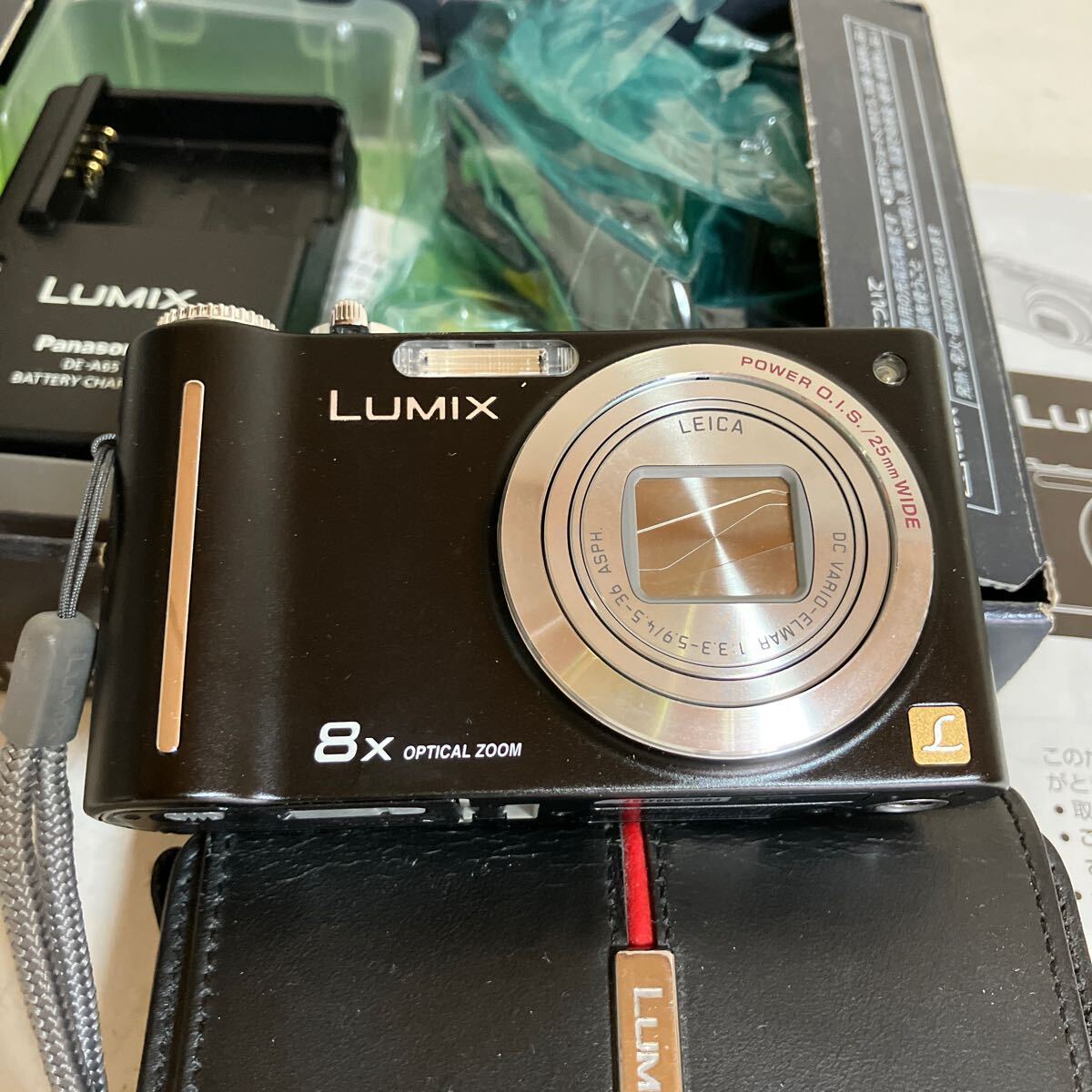 Panasonic LUMIX デジタルカメラ DMC-ZX1 コンパクトデジタルカメラ デジタルカメラ 通電確認済 取説 箱あり ケース まとめて 保管品の画像2