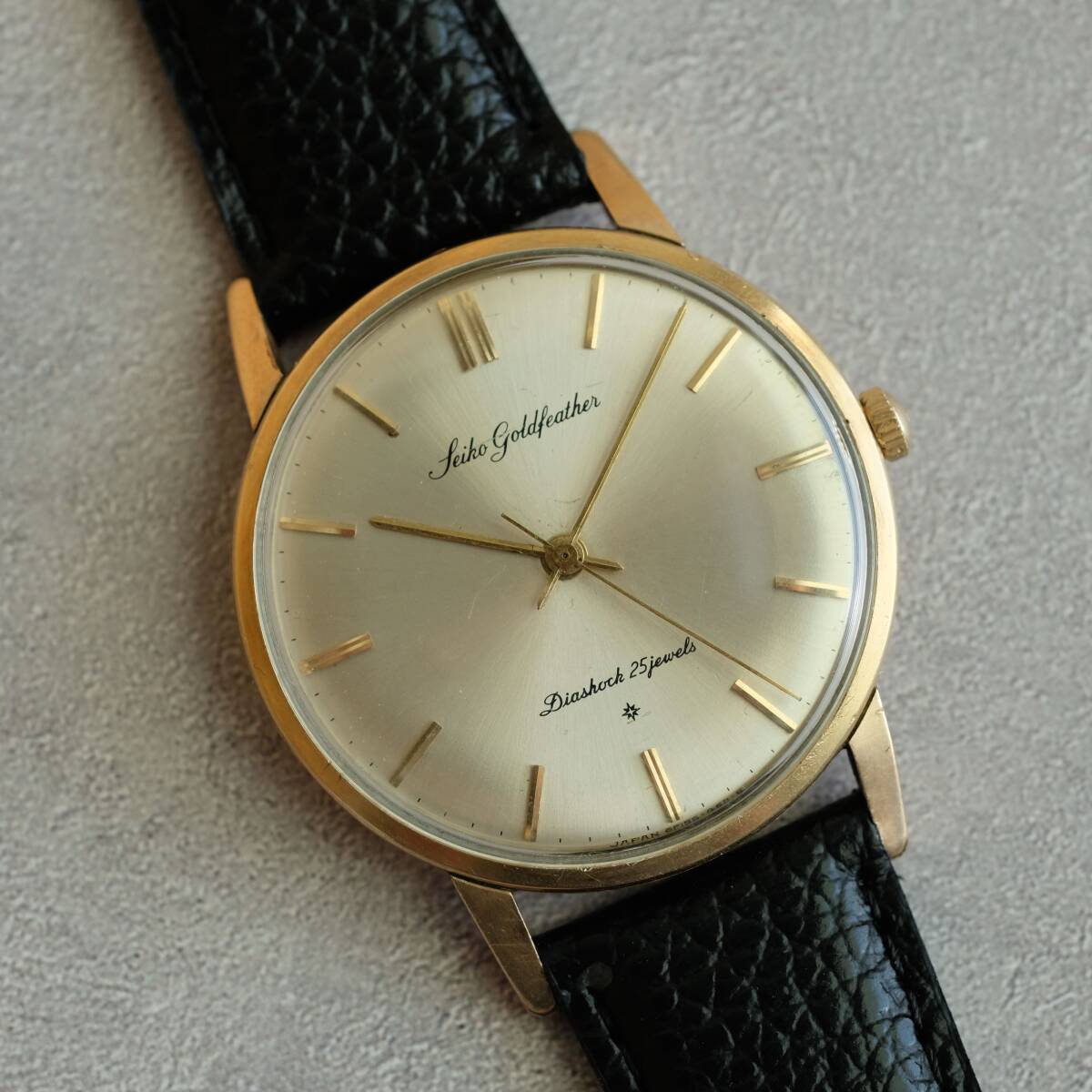 極美品 SEIKO GOLDFEATHER セイコー ゴールドフェザー 25石 15008E 14KGF SD文字盤 手巻き 1961年製 アンティーク腕時計の画像2