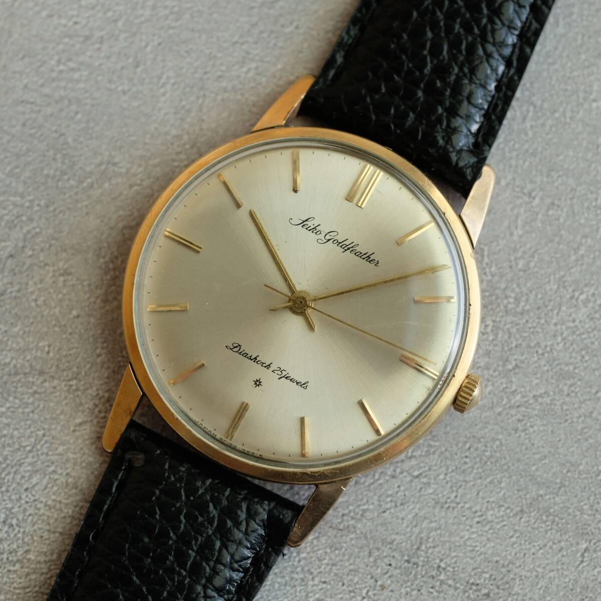 極美品 SEIKO GOLDFEATHER セイコー ゴールドフェザー 25石 15008E 14KGF SD文字盤 手巻き 1961年製 アンティーク腕時計の画像1