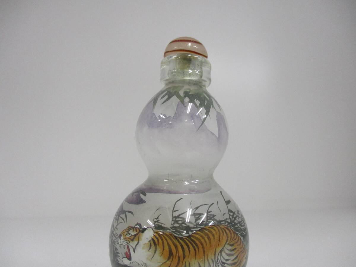 ☆【中古】鼻炎壺 内絵ガラス瓶 中国美術品 トラ/虎柄 嗅ぎたばこ【S5051013】☆_画像3