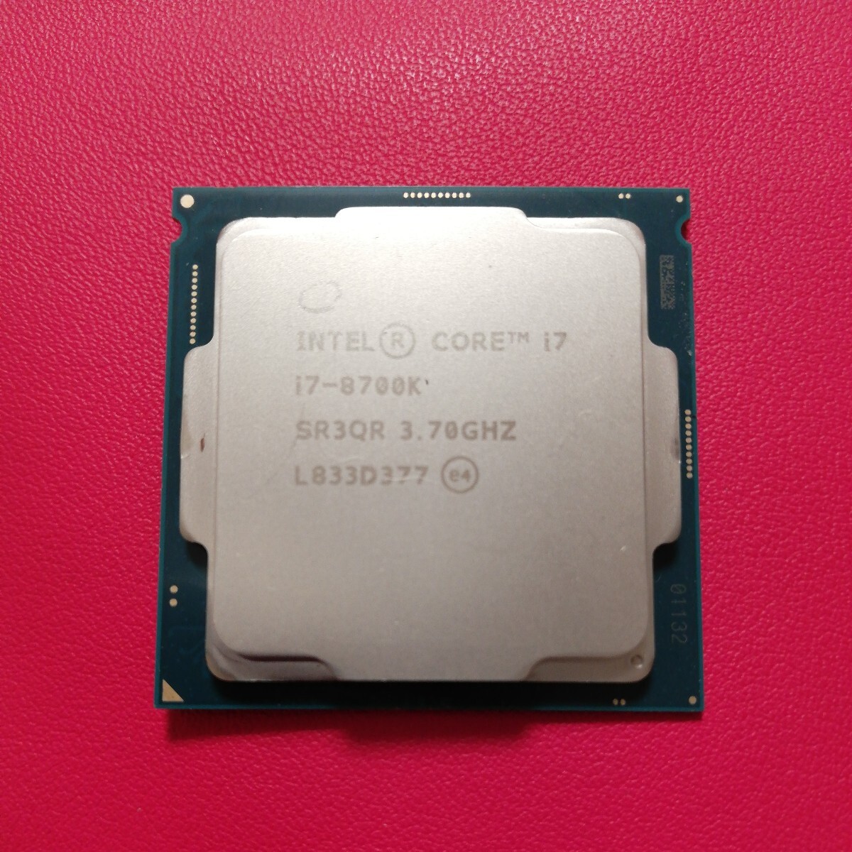 Intel Core i7 8700K SR3QR 3.70GHz [LGA1151 第8世代] の画像1