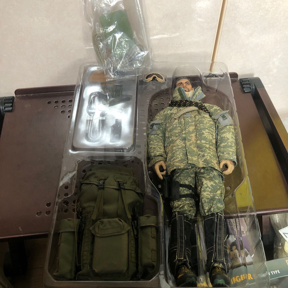 770 Hot toys ( hot toys ) 1/6 action figure MOUNTAIN OPS SNIPER ACU VERSIONsnaipa- military FULLY mountains model final product 