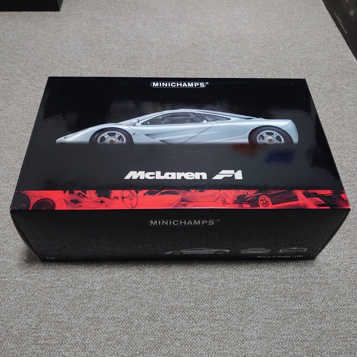 530 133129 ミニチャンプス 1/12 マクラーレン F1 ロードカー 1994 MINICHAMPS McLaren F1 Roadcar ★ シルバーの画像1