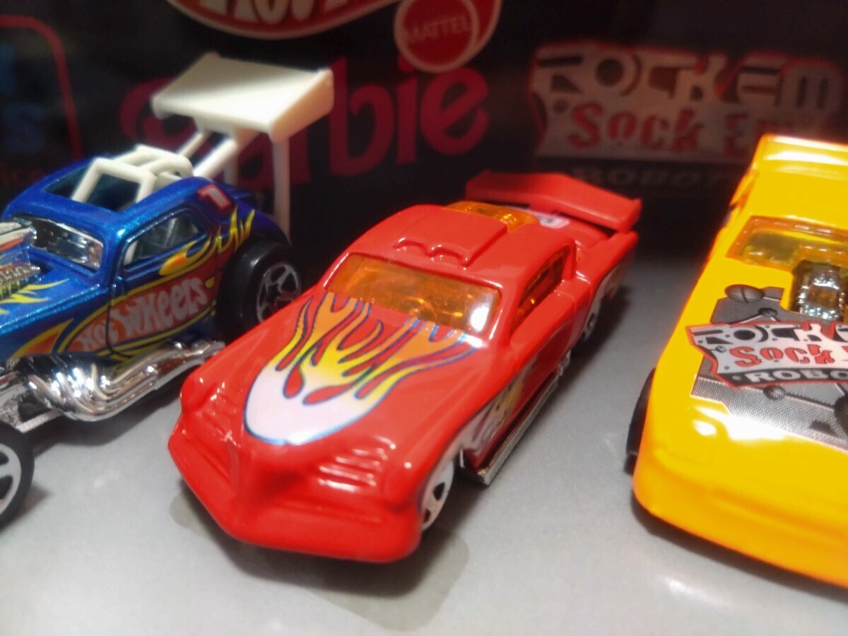 マテル ホットウィール Hot Wheels Special Edition Timeless Toys Series Ⅲ 4台セット バービー ダッジキャラバン FIAT500C アタチュードの画像6