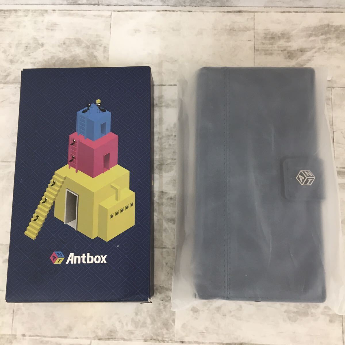 【未使用】 【Antbox】 iPhone 12 / iPhone 12 Pro 対応 手帳型 ケース ( ブルー ) 6.1 インチ ワイヤレス充電対応 カード／お札収納可能