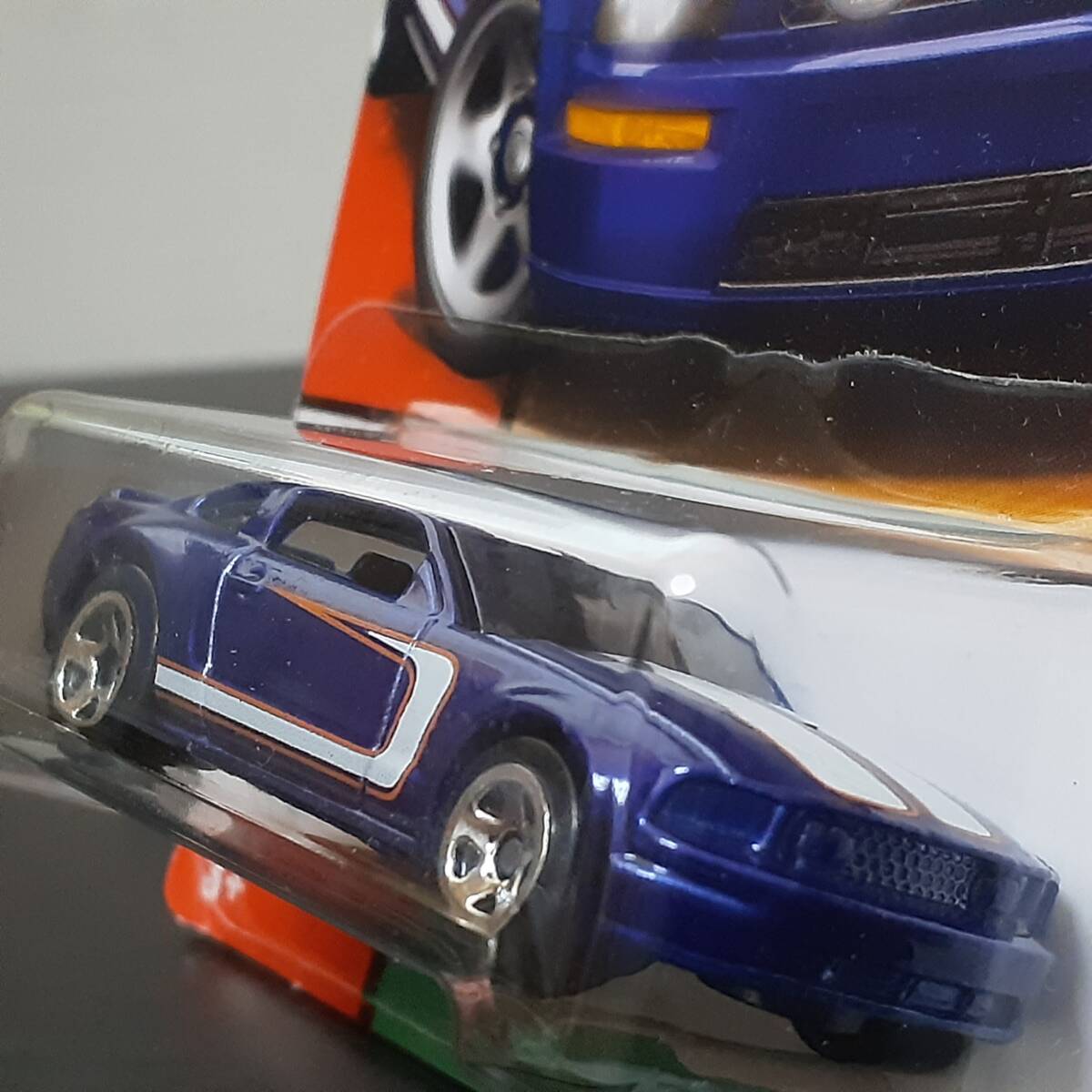 HOT WHeeLs FORD MUSTANG GT 50th TARGET EXCLUSIVE イオン 限定 THROWBACK 青 フォード マスタング ミニカー マッスルカー ホットウィール_画像3