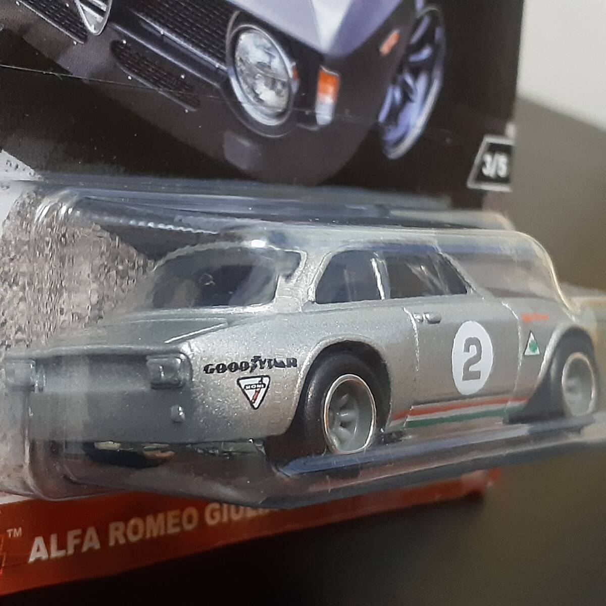 HOT WHeeLs ALFA ROMEO GIULIA SPRINT GTA 銀 LIMITED EDITION アルファロメオ ミニカー ジュリア RealRiders レース仕様 ホットウィール_画像4