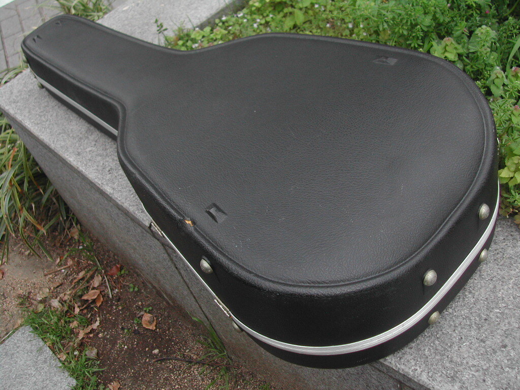 ☆∮◆Ovation Guitar Hardcase for Deepbowl/middeep Body Models (for Adamas, Legend, Balladeer, etc.) オベーション◆∮☆の画像2