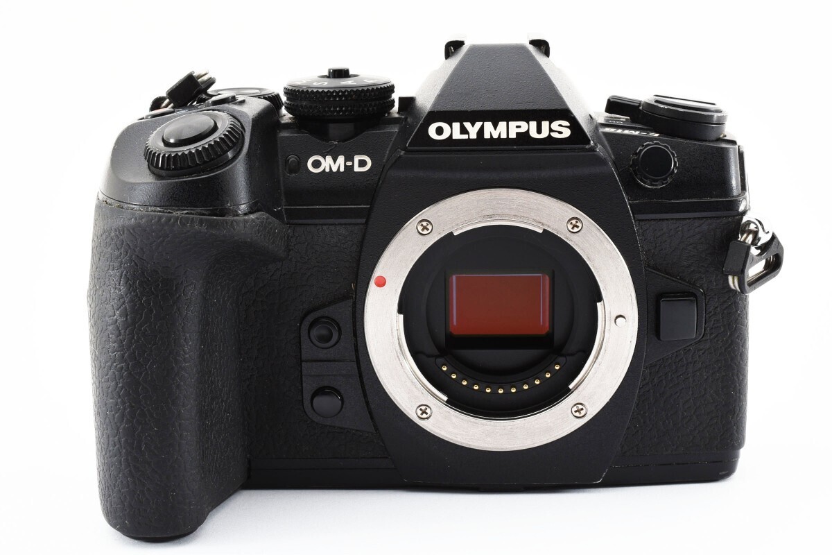 OLYMPUS デジタルミラーレス一眼カメラ OM-D E-M1 Mark Ⅱ ボディ バッテリー 充電器付属 オリンパス マーク2_画像2