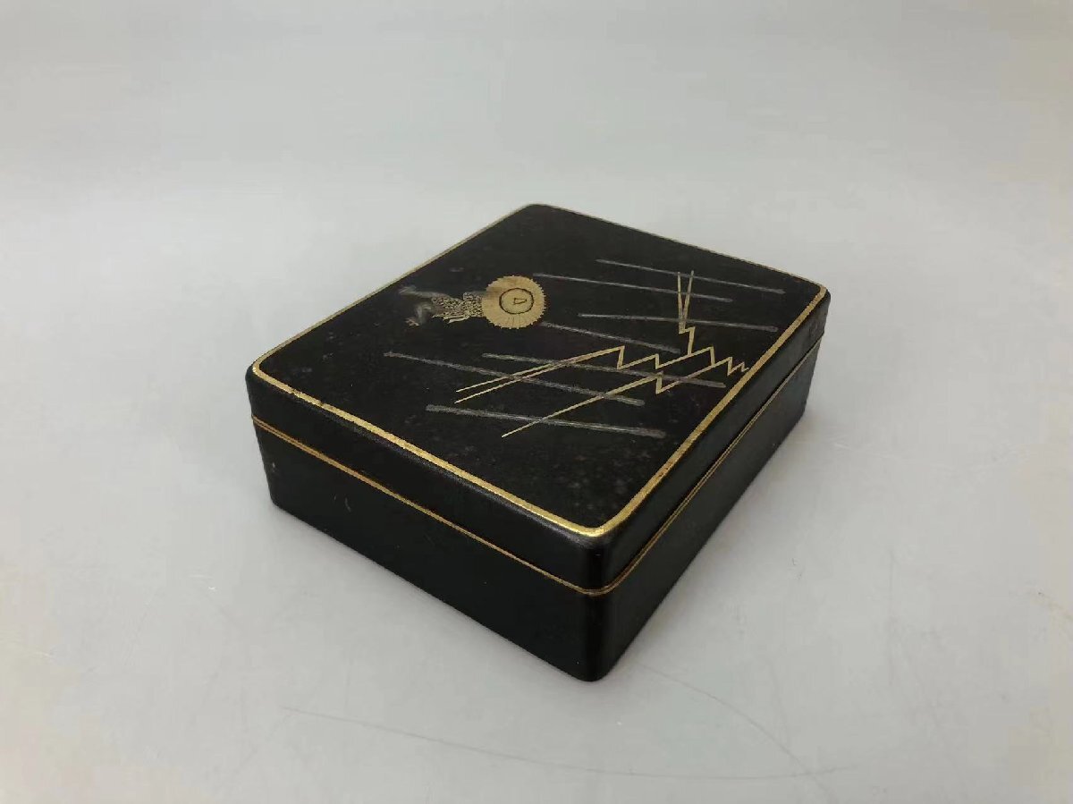 M0173D 銅地金銀象嵌人物文 盒子 蓋物 小物入 アクセサリーボックス 時代物 在銘 重315g_画像4