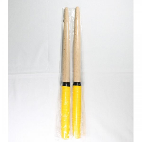  futoshi hand drum. . person chopsticks chopsticks grip switch switch yellow 129