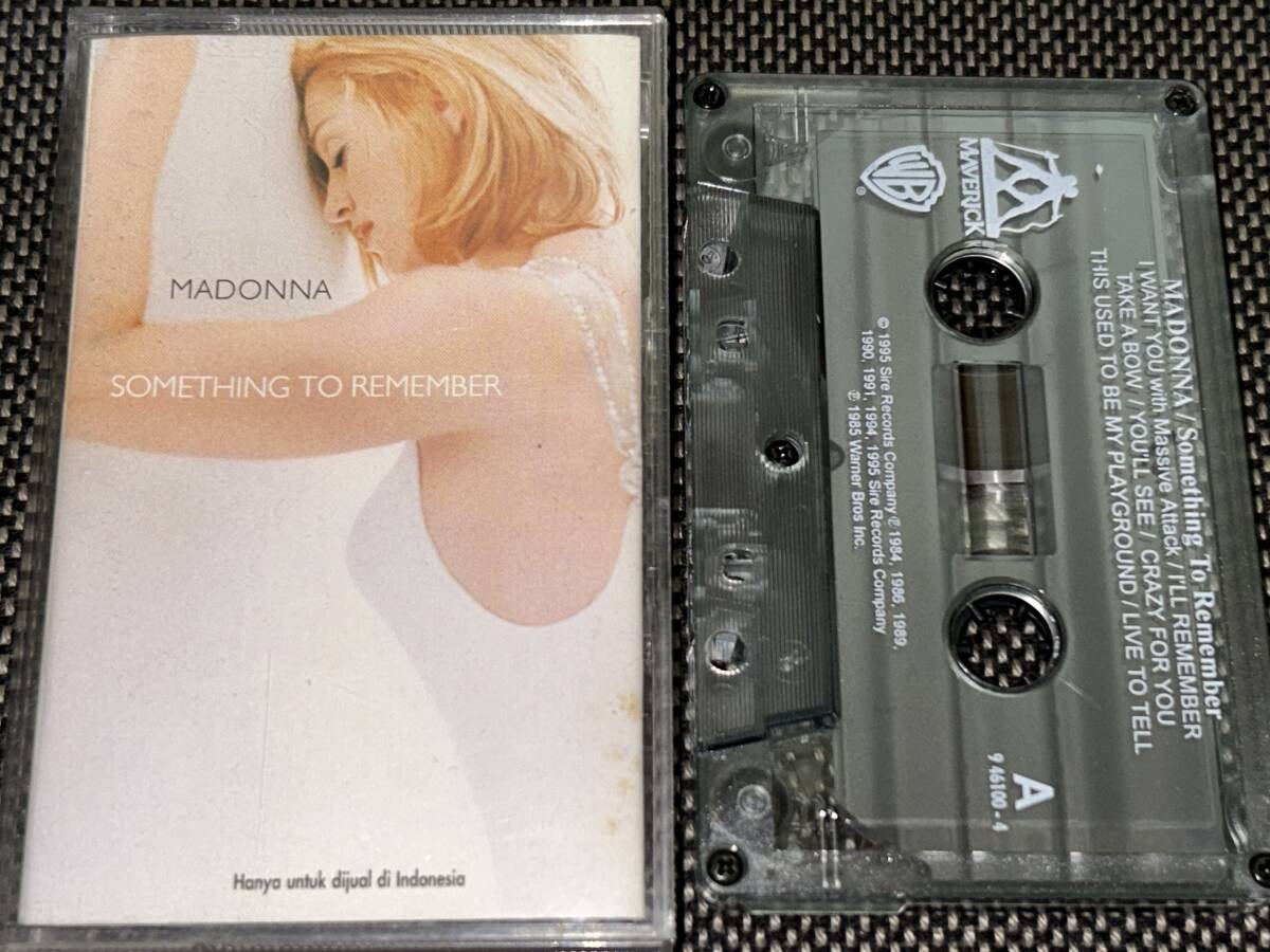 Madonna / Something To Remember 輸入カセットテープの画像1