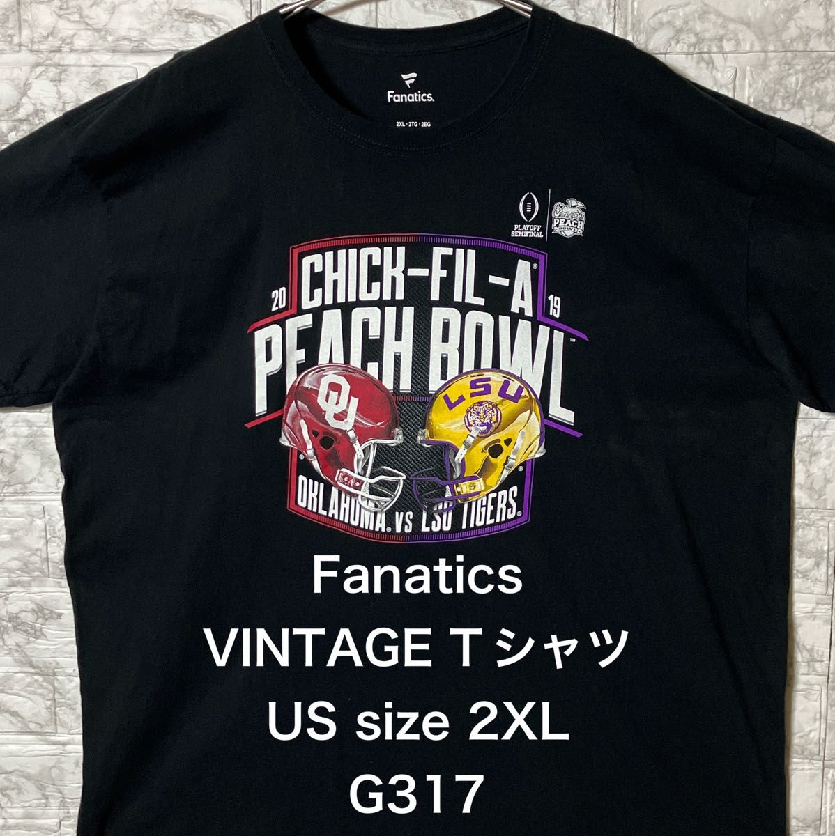 US古着 2XLsize Fanatics PEACHBOWL ブラックTシャツ ビッグサイズ カラフルデザインプリント