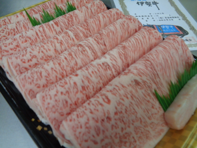 伊賀牛Ａ５牝　超特サーロイン（焼肉＆すき焼き）　２ｋｇ　（21）_画像2