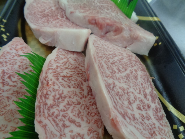 近江牛A５牝 超特いちぼ、ラン肉（BBQ） １，５ｋｇ （56）の画像3