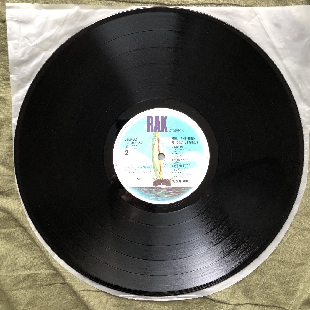傷なし美盤 良ジャケ レア盤 1979年 国内初盤 Suzi Quatro スージー・クアトロ LPレコード フォー・レター・ワーズの秘密 帯付の画像9