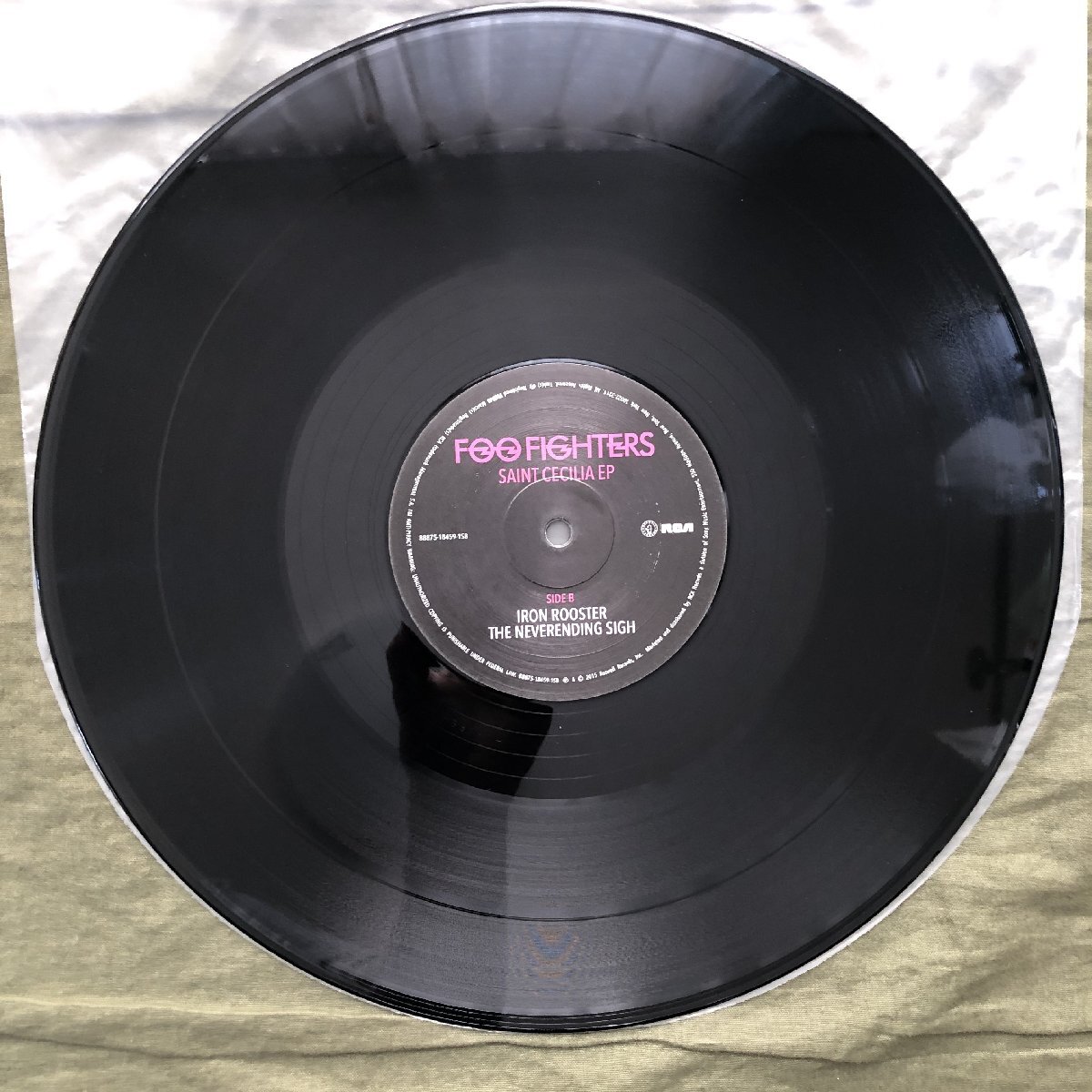 傷なし美盤 激レア 2016年 米国 本国オリジナル盤 フー・ファイターズ Foo Fighters LPレコード Miniアルバム Saint Cecilia EP Dave Grohl_画像8