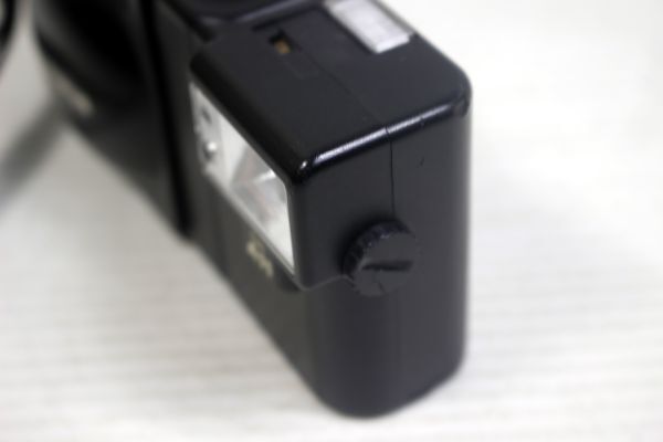 OLYMPUS Olympus XA2/A11 compact film camera / flash unit attaching 