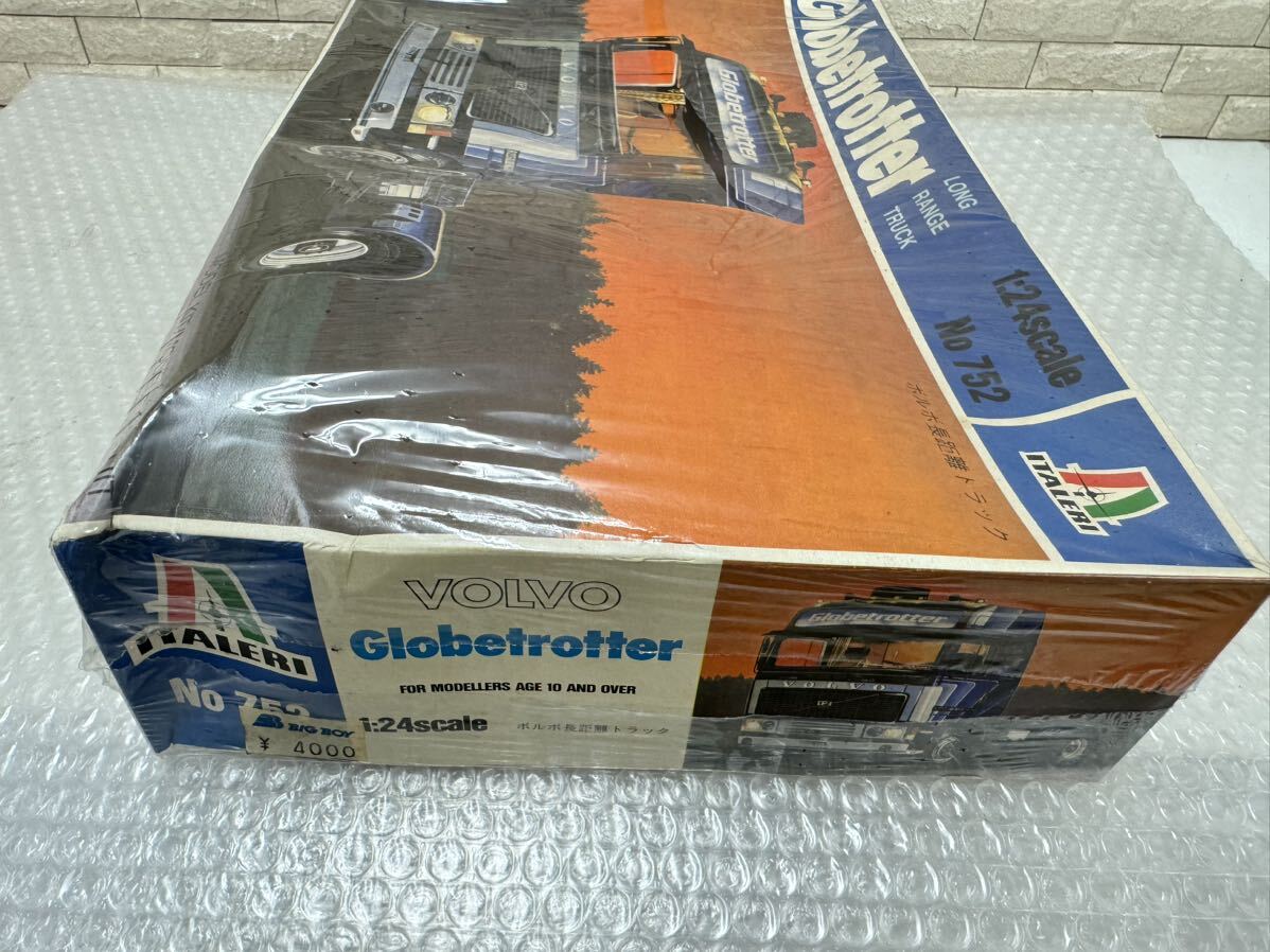  three 498*[ unopened ]ITALERIita rely plastic model Globetrotter Volvo long distance truck 1/24 that time thing rare goods shrink crack have *