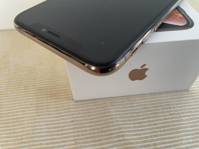 Apple iPhone Xs 256GB ゴールド SIMロックフリー MTE22J/A バッテリー82%_画像6