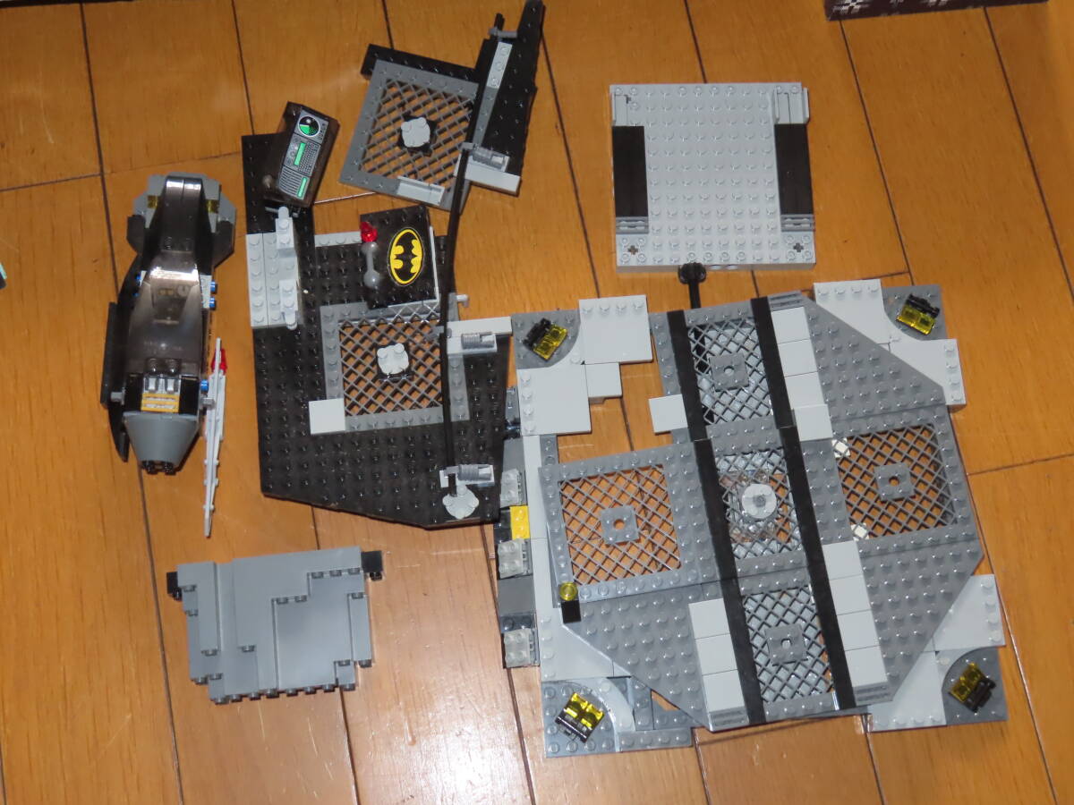 正規品LEGO 7783 バットケーブ ペンギンとミスター・フリーズの侵略 レゴ バットマン_画像3