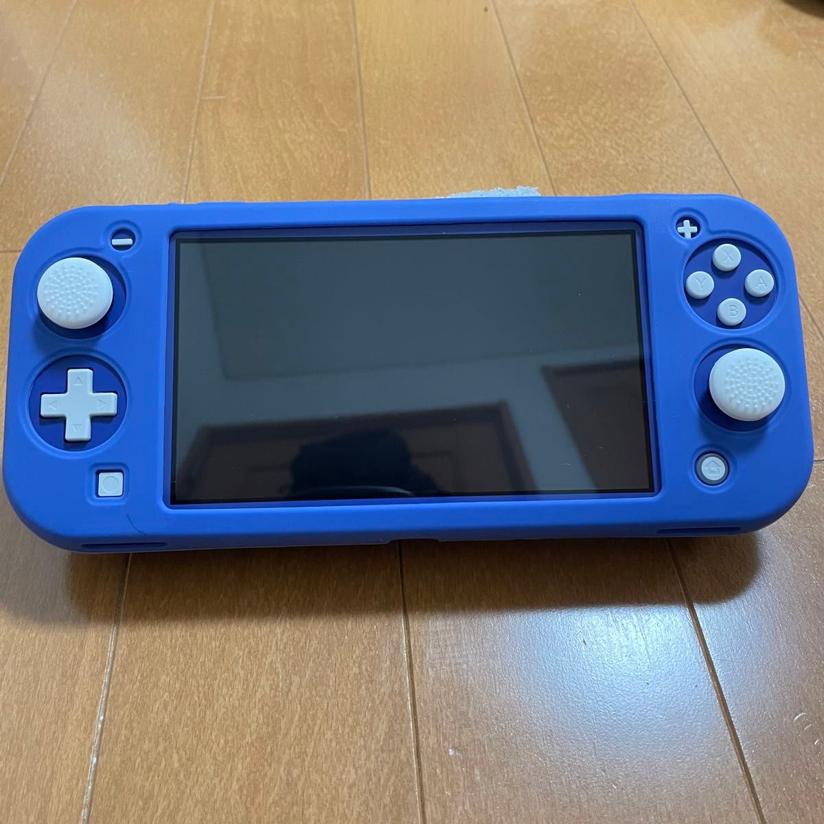 【美品】Nintendo Switch Lite ニンテンドースイッチライト ブルー シリコンケース付き