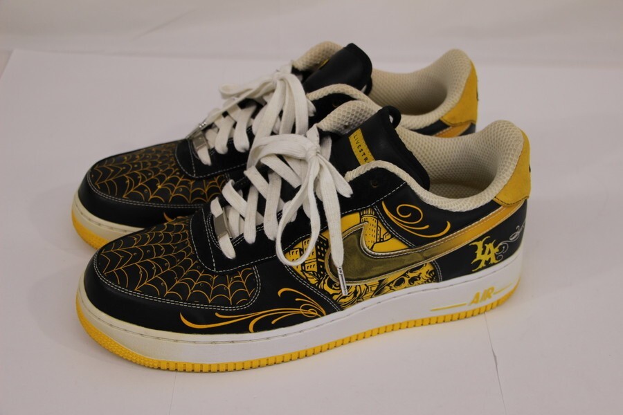 149 k2026 【訳あり】 NIKE AIR FORCE 1 LOW Mr.Cartoon Livestrong ミスター カートゥーン ライブストロング 378126-071 30cm_画像1