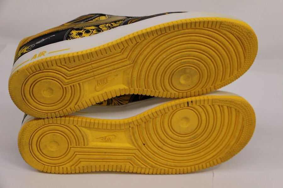 149 k2026 【訳あり】 NIKE AIR FORCE 1 LOW Mr.Cartoon Livestrong ミスター カートゥーン ライブストロング 378126-071 30cm_画像4