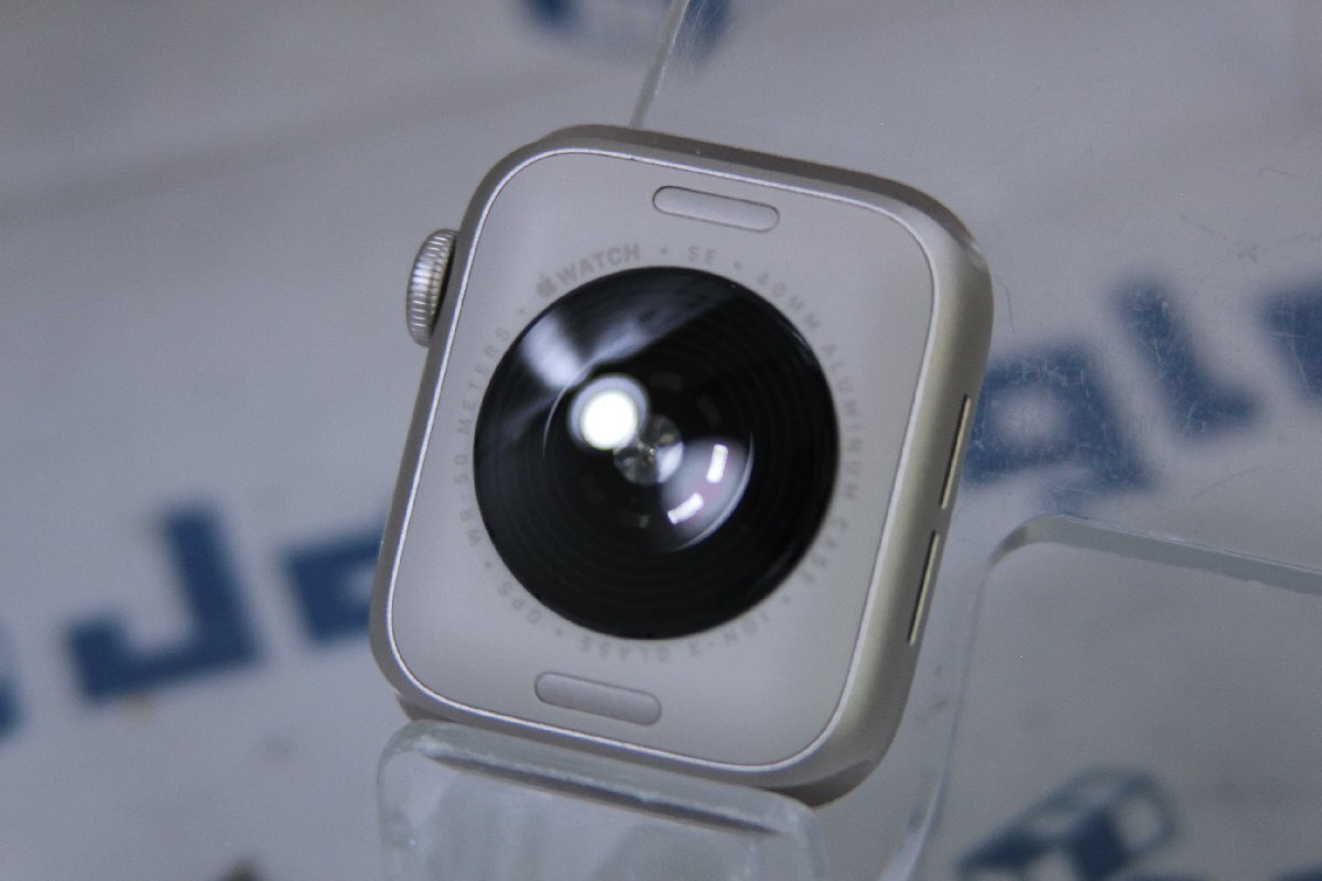 関西【美品】Apple Watch SE 第2世代 GPSモデル 40mm MNJP3J/A 32GB この機会にぜひいかがでしょうか!! J492349 Y ◆の画像3