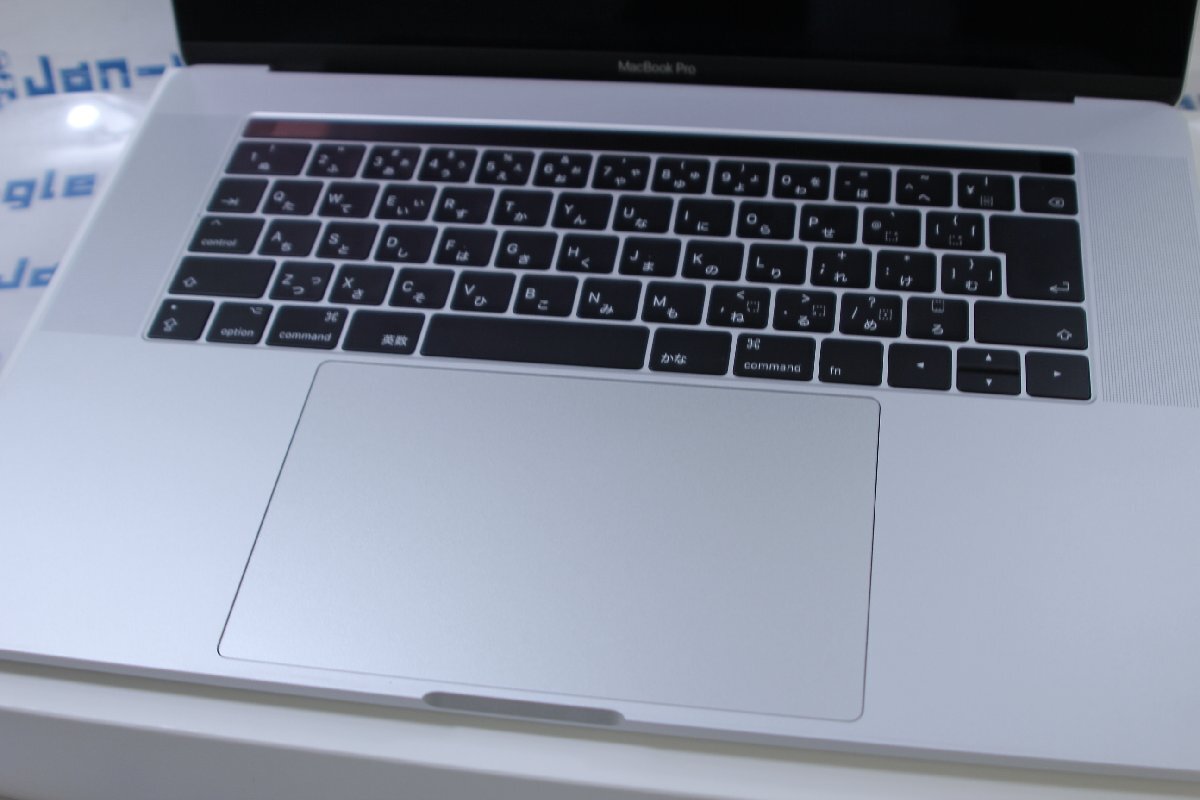 関西【美品】MacBookPro 15.4インチ 2017 Z0UE0006U CPU:Corei7-7820HQ 2.9GHz メモリ:16GB SSD:1TB この機会にぜひ!! J492856 B ◆の画像5