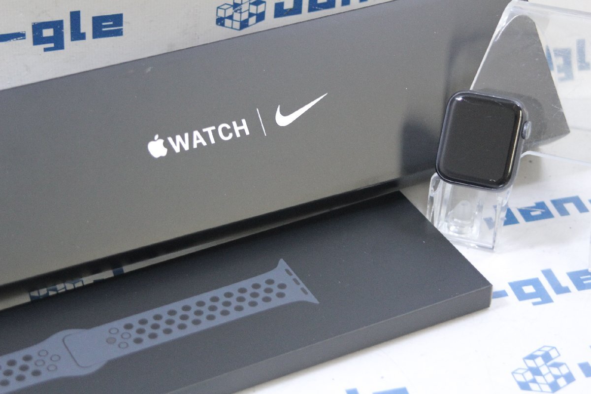 関西 Ω Apple Watch Nike Series 6 GPS スペースグレイアルミニウムケース 40mm M00X3J/A 激安価格!! この機会にぜひ!! CS026685 Yの画像1